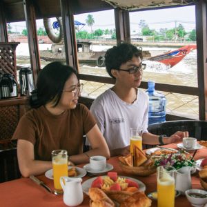 breakfast_on_board_on_the_way_to_the_floating_market.jpg